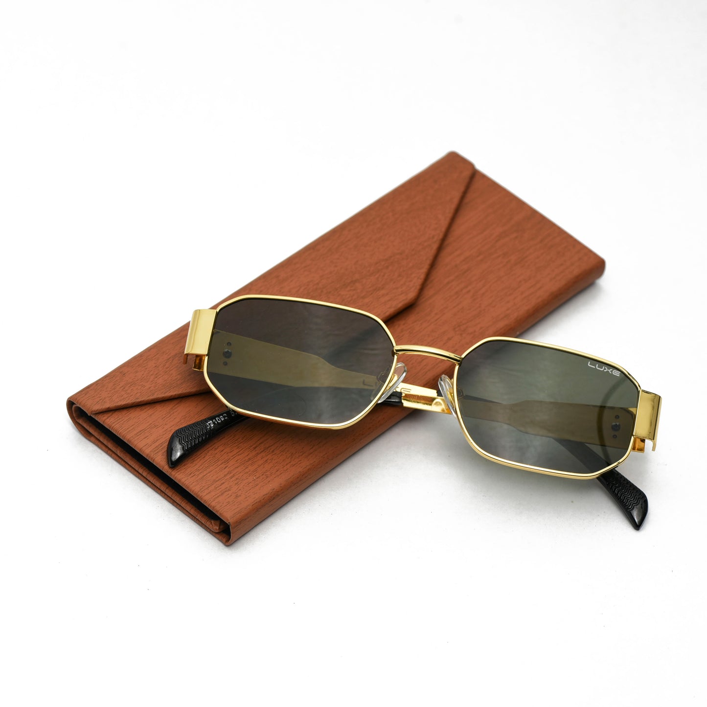 LUXE Prestige Gold Sunglasses – Luxury That Speaks for Itself