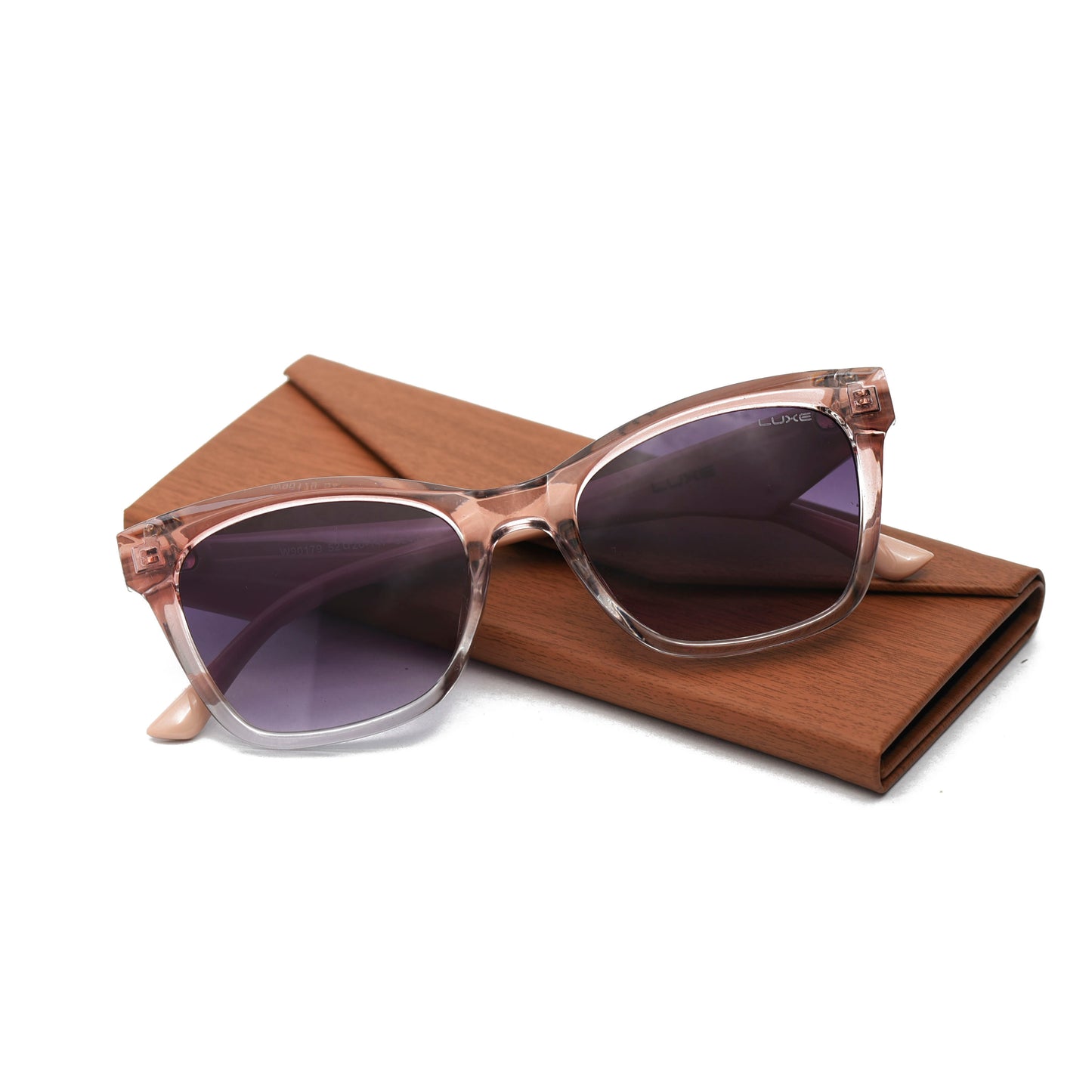 Luxe Shades "Radiant Aura" - Elegant Gradient Sunglasses with Textured Accents