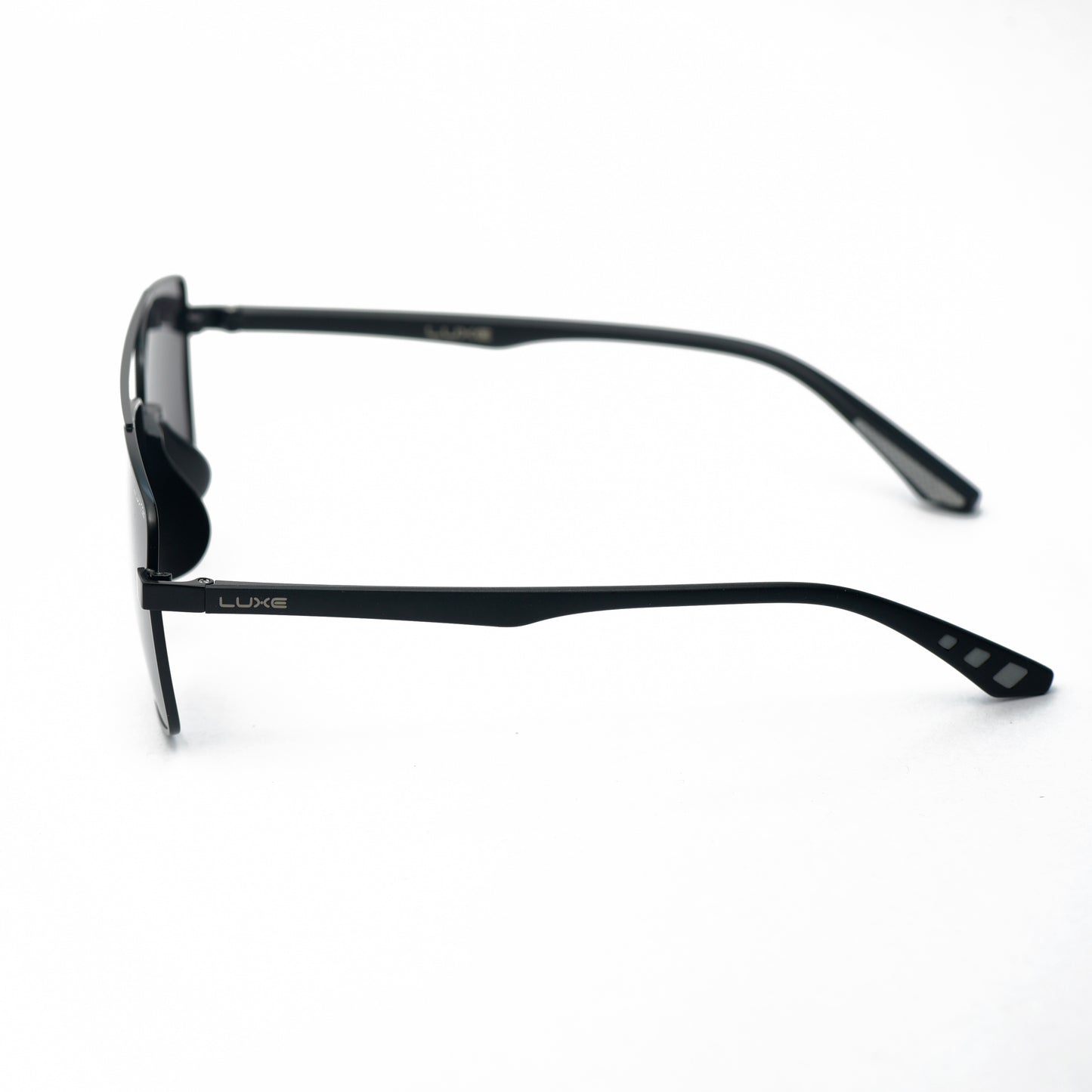 LUXE Matte Black Square Aviator Sunglasses – Bold Elegance Redefined