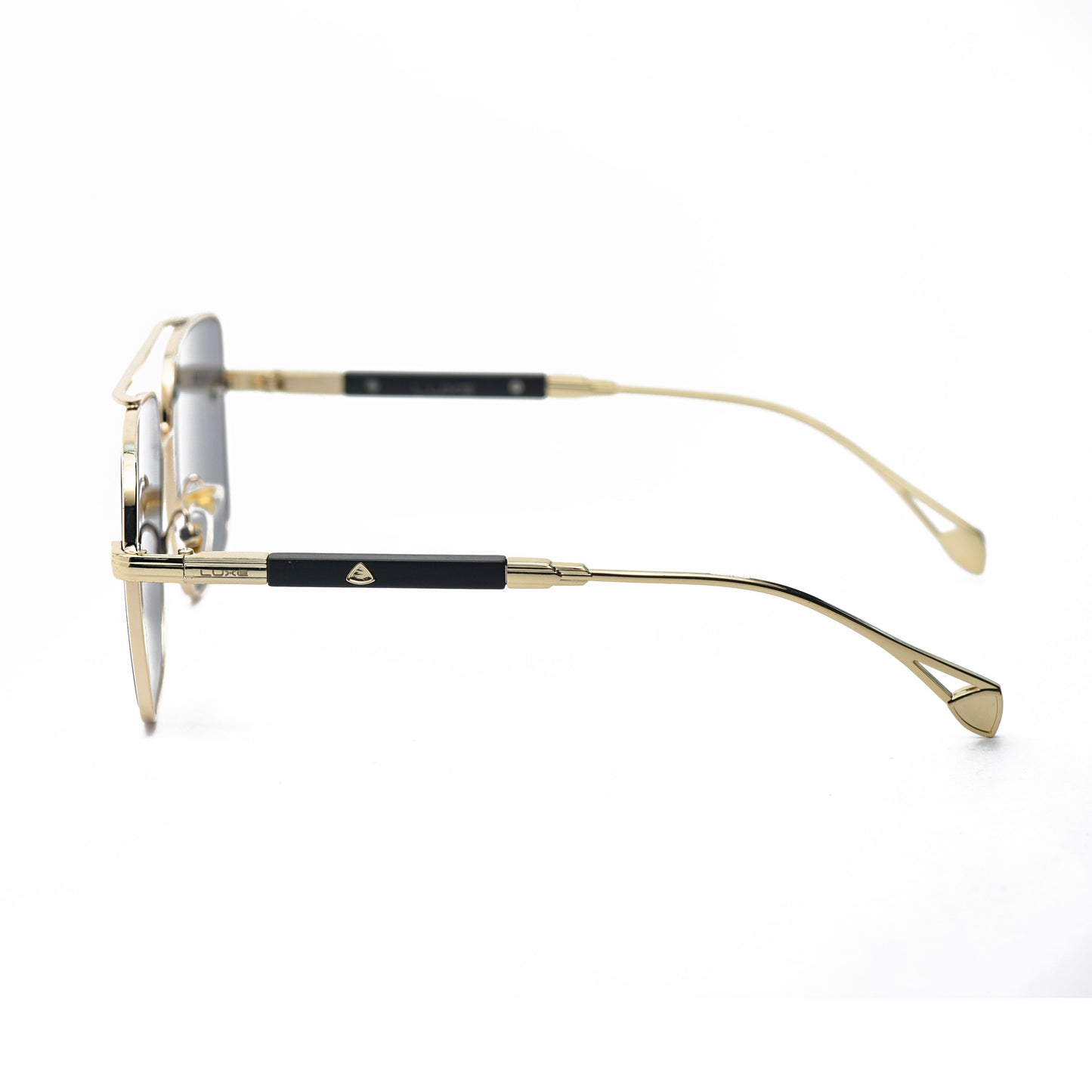 Luxe GoldLine AVIATOR – Luxury in Every Line