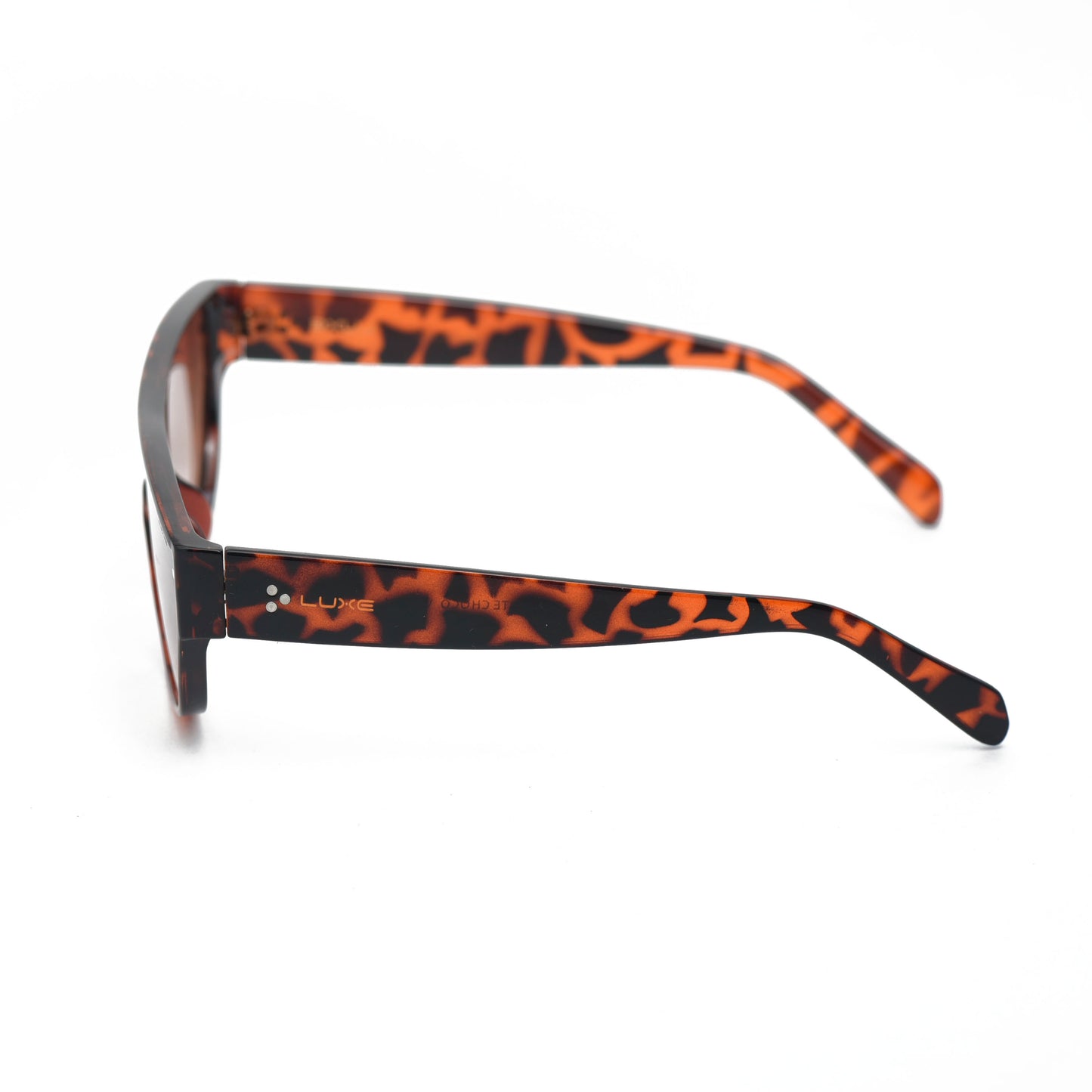 The Apex Visor: Bold Pattern, Maximum Coverage