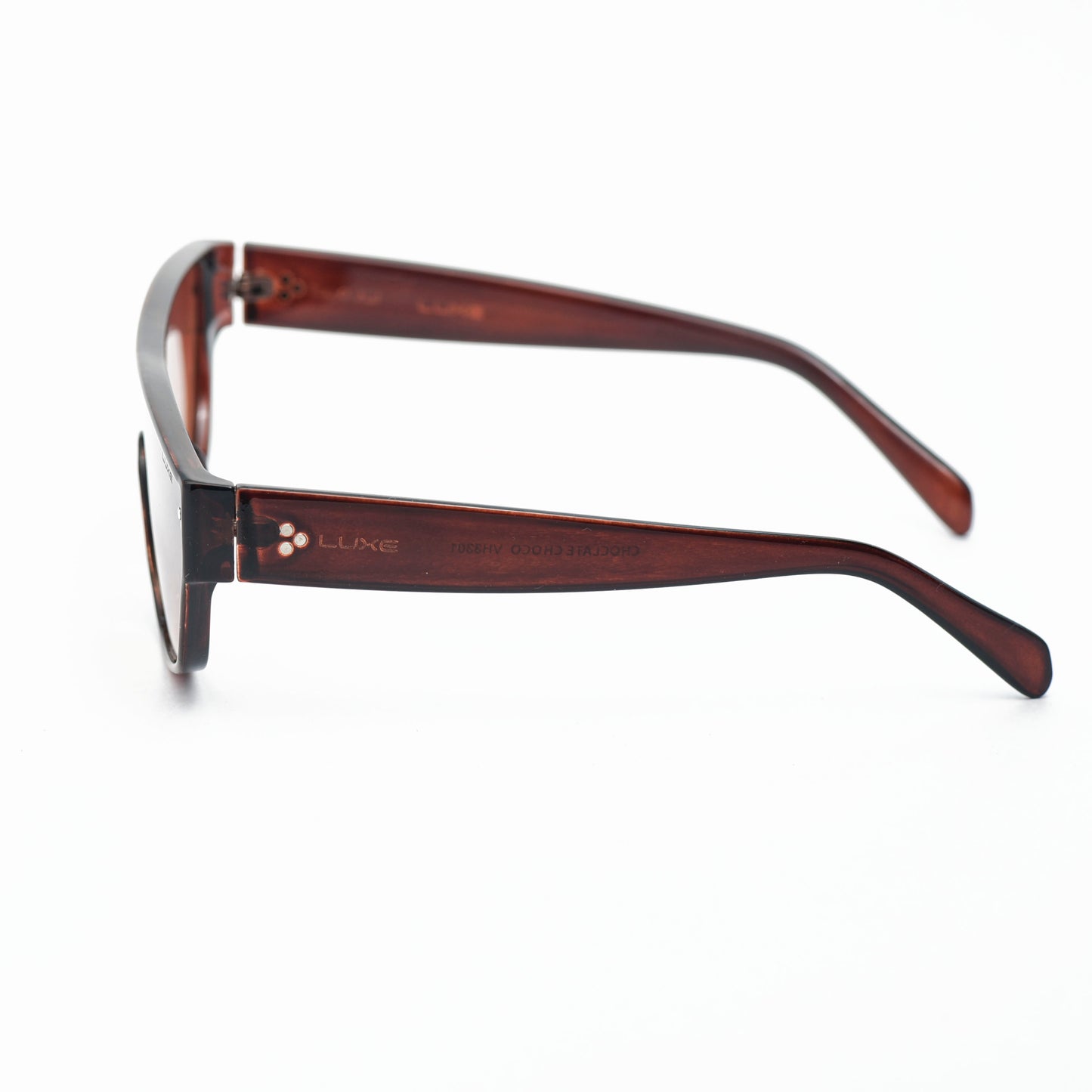 The Apex Visor: Bold Pattern, Maximum Coverage