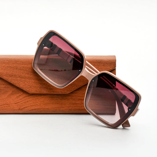 Luxe Shades "Urban Elegance" - Women's Chic Rectangular Sunglasses