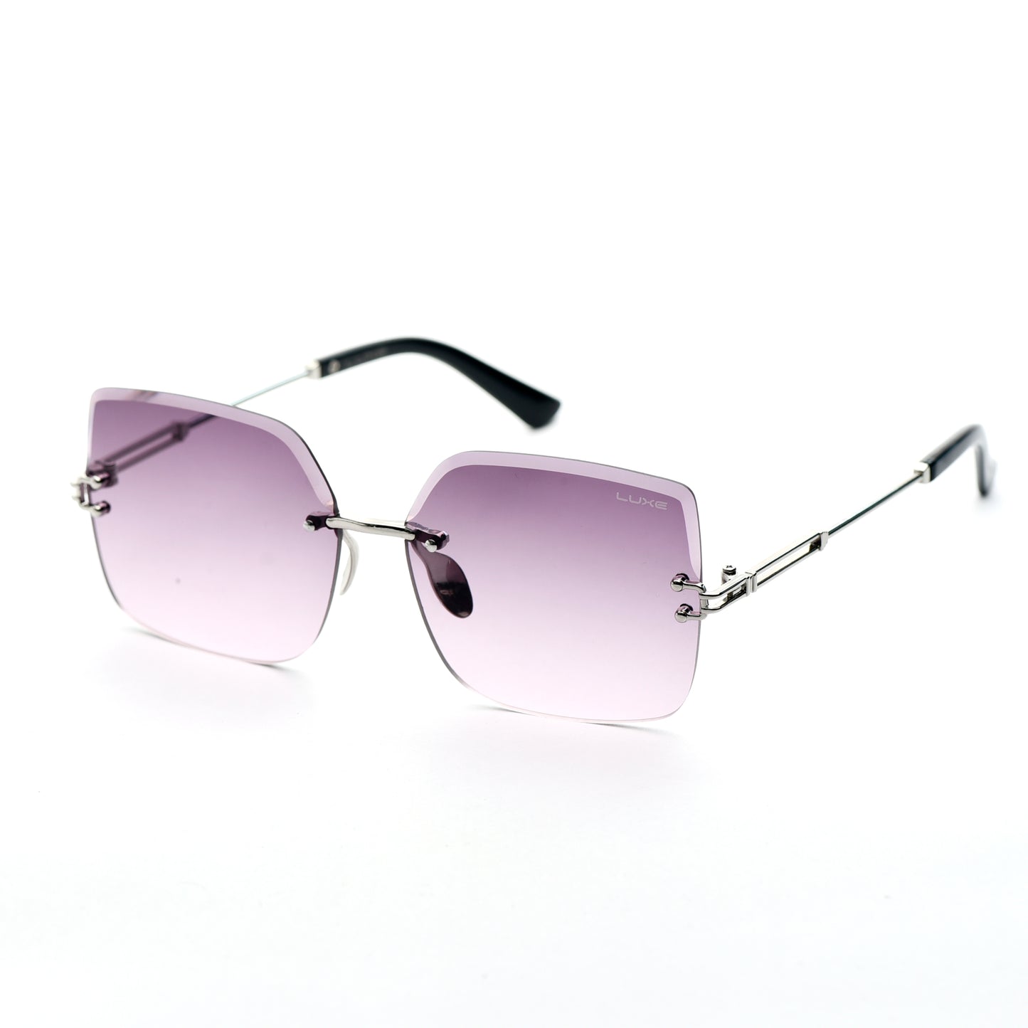 The Floating Square: Contemporary Glamour.